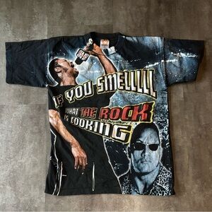 VTG WWE 2000 The Rock “If you smell what the rock is cooking” T-Shirt AOP Medium